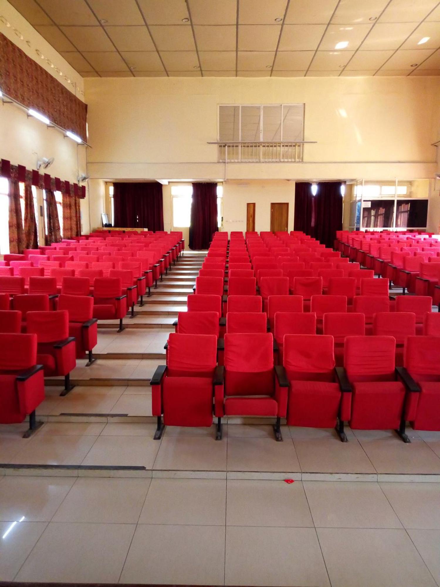 King'S Conference Centre Hotel Bujumbura Exterior photo